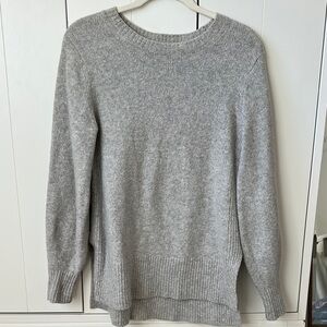 Banana Republic Heather Gray Crew Neck Sweater